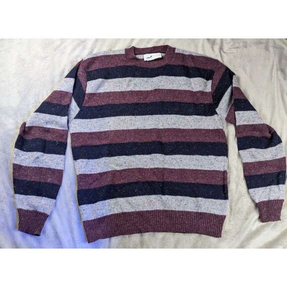 Vtg Winona Knits 70% Shetland Wool Grey/Red/Blue Made in USA Sweater SZ: L - Picture 3 of 10